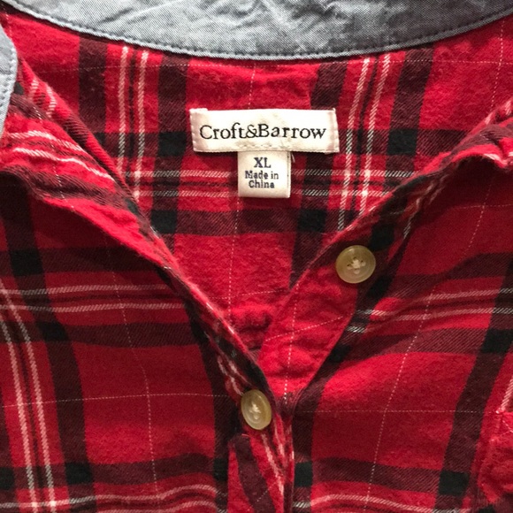 Women’s CROFT&BARROW Plaid Top - Picture 2 of 11